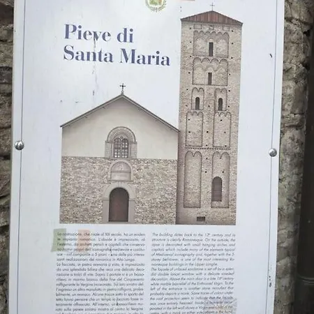 La Nocciolina Mansarda In Centro Cortemilia