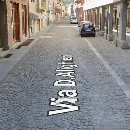 Lejlighed La Nocciolina Mansarda In Centro *
